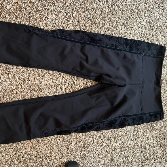 Lululemon wonder under limited edition 23inch - Picture 2 of 5